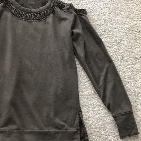 Joe’s Jeans Collection Cold Shoulder Top - Picture 5 of 7